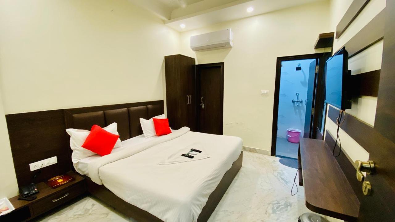 Hotel Pulse Inn Near Railway Station ג'איפור מראה חיצוני תמונה