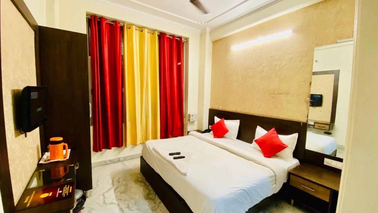 Hotel Pulse Inn Near Railway Station ג'איפור מראה חיצוני תמונה