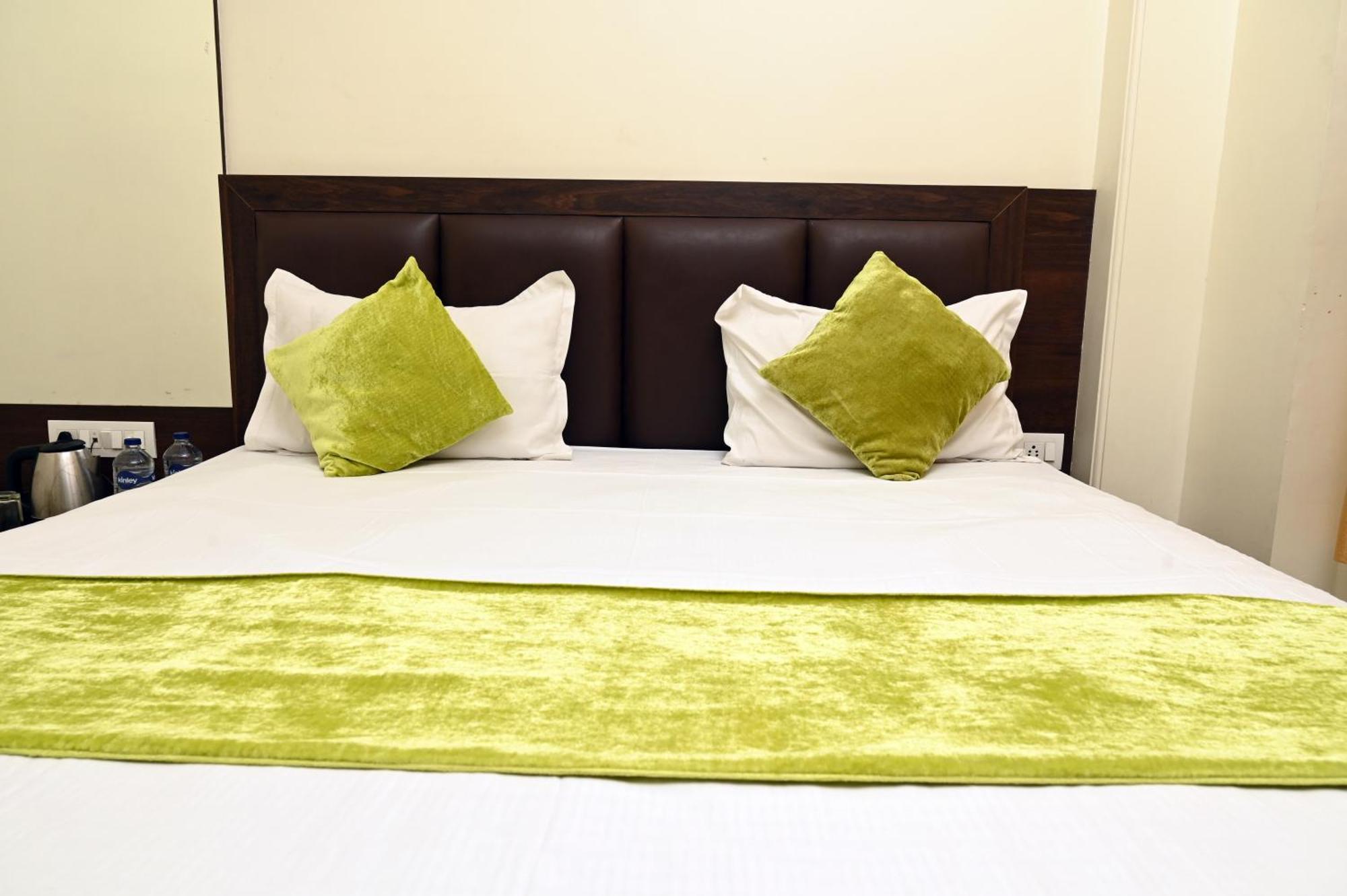 Hotel Pulse Inn Near Railway Station ג'איפור מראה חיצוני תמונה