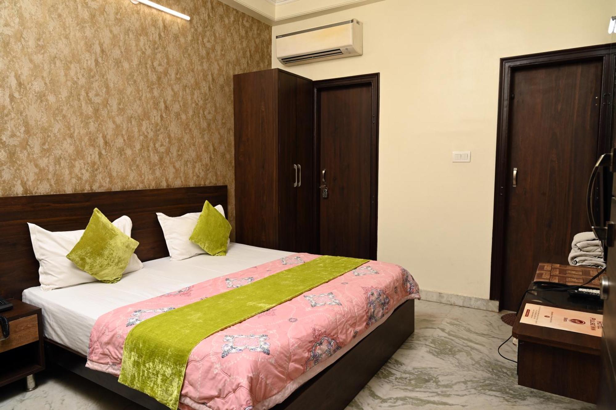 Hotel Pulse Inn Near Railway Station ג'איפור מראה חיצוני תמונה