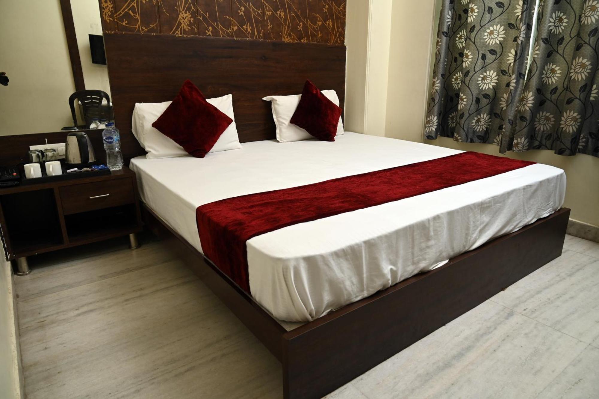 Hotel Pulse Inn Near Railway Station ג'איפור מראה חיצוני תמונה