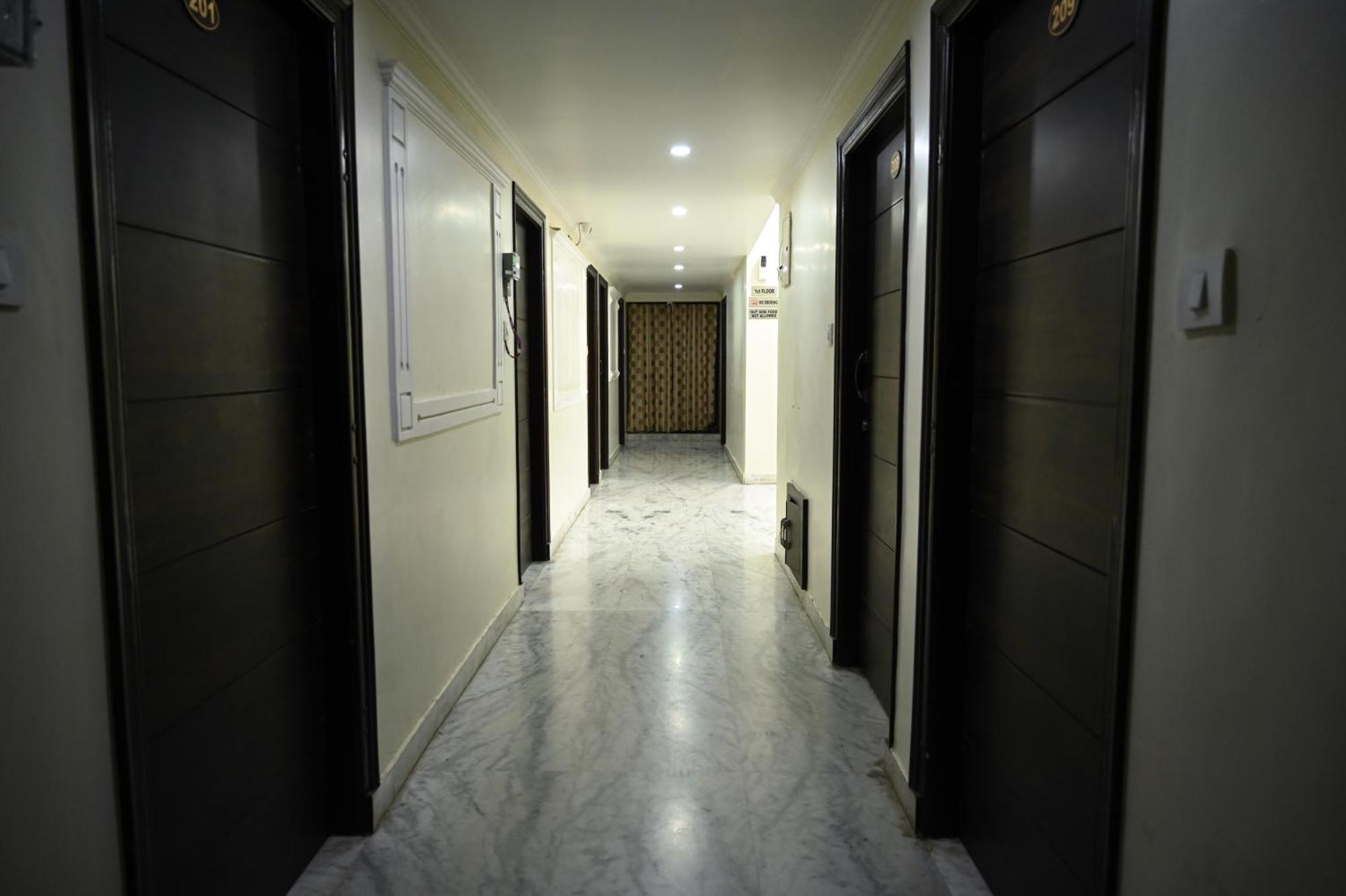 Hotel Pulse Inn Near Railway Station ג'איפור מראה חיצוני תמונה
